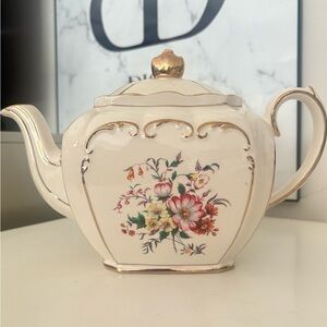 Sadler England Floral Ceramic Cubed Teapot with Gold Accents